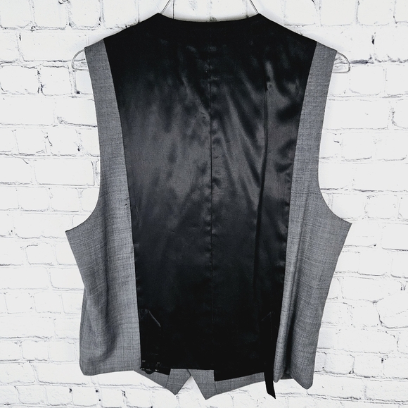 REISS | 3 piece grey/silver single button jacket suit set - Picture 4 of 16